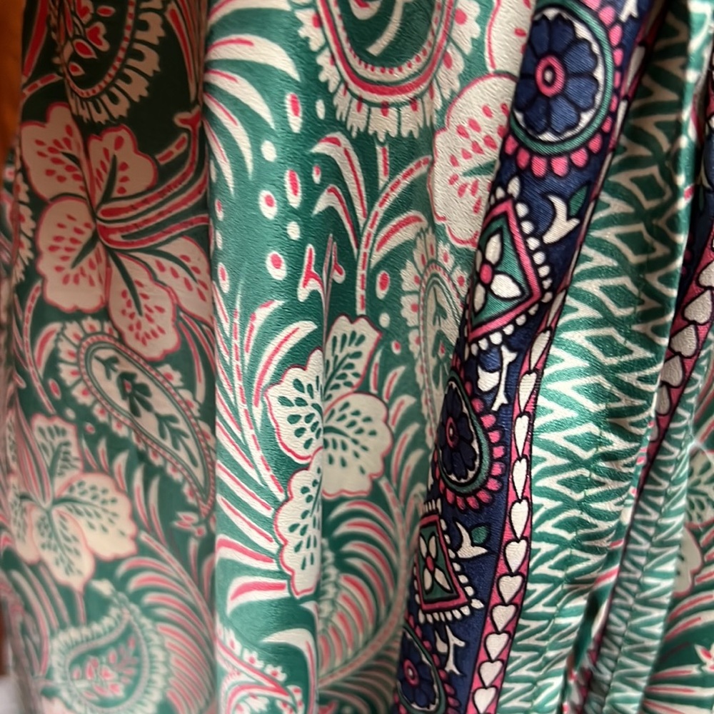 Dress - Picture 4 of 6